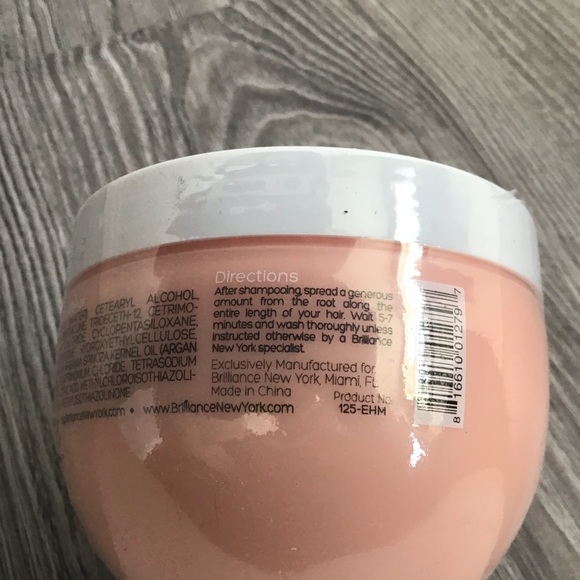 Brilliance New York Essential Hydration Hair Mask - Picture 4 of 5